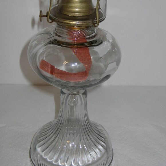 Antique Vintage EAGLE Clear Kerosene Oil Lamp 18"Tall w/Wick Great Condition!! B - Picture 3 of 6